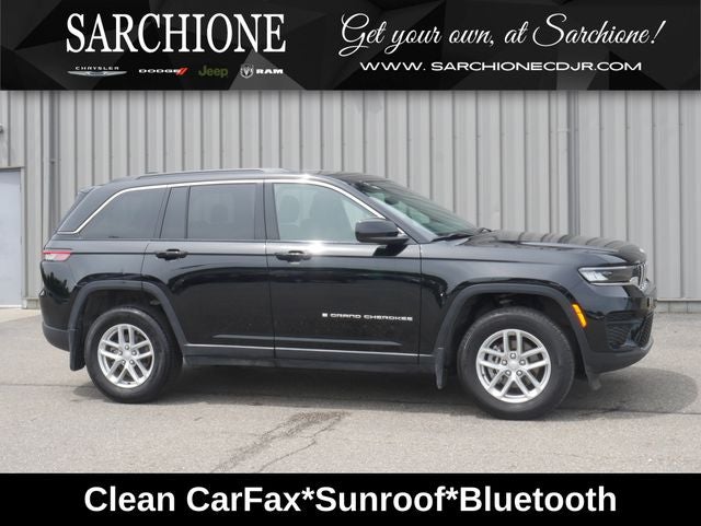 2025 Jeep Grand Cherokee Laredo X in Diamond Black Crystal Pearlcoat — front three-quarter view