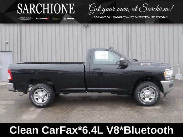 2024 RAM 2500 Tradesman in Diamond Black Crystal Pearlcoat — front three-quarter view